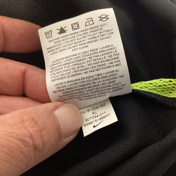 Nike Aeroswift 1/4 zip pullover women’s size XL lightweight - Picture 10 of 13